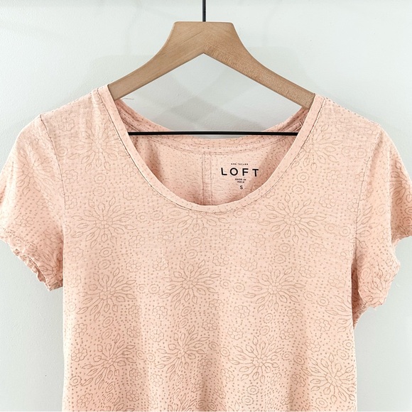 LOFT Short Sleeve Floral Tee Pink Size Small - Picture 2 of 5